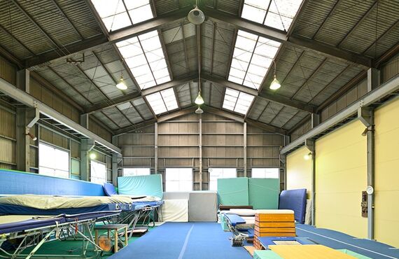 チアなどの練習場にも使える東京から至近の教室です | バク転教室なら夜の部もあるバク転教室 埼玉 野沢バズーカ